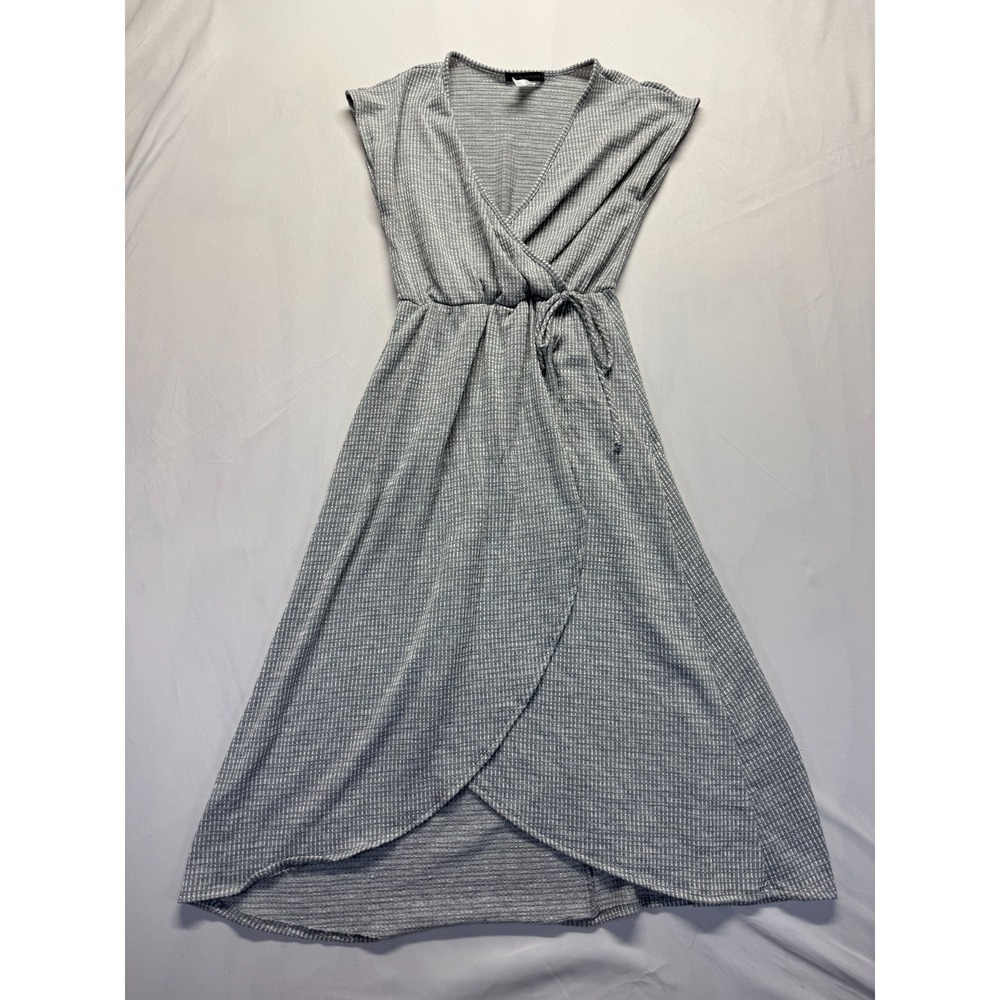 Caution To‎ The Wind Wrap Dress Womens M Gray Textured Surplice Neck Tulip Hem